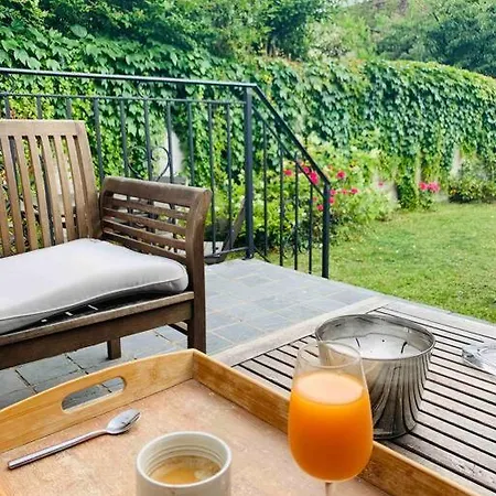 Maison Entiere Proche Tram 170 M2 Jardin Parking